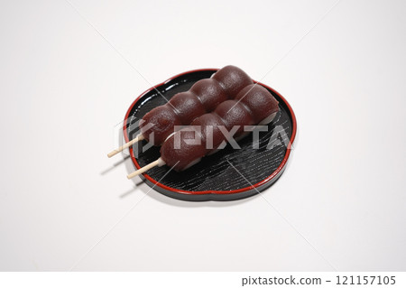 Red bean paste dumplings 121157105