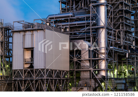 Morning view of the Kitakyushu factory (Kanda Biomass Energy) [Kitakyushu City, Fukuoka Prefecture] 121158586