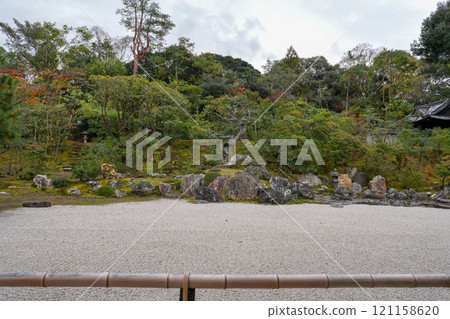 Konchi-in Temple in Nanzen-ji Temple, Kyoto, is home to the Toshogu Shrine, which enshrines the remains of Tokugawa Ieyasu's hair. Konchi-in Temple in Nanzen-ji Temple, Kyoto, is home to the Toshogu Shrine, which enshrines the remains of Tokugawa Ieyasu's hair. 121158620