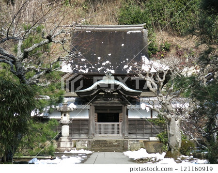 冬天的圓覺寺舍利殿，積雪殘存 121160919
