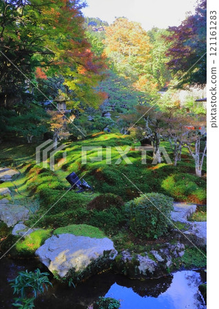 Former Chikurin-in Temple in autumn (Scenic Garden, Otsu City, vertical composition) 121161283