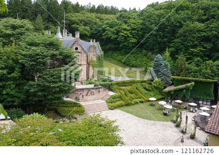 Lockheart Castle (distant view) 02 121162726