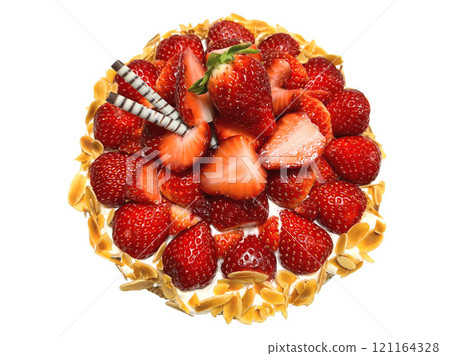 女兒手工製作的草莓塔洞洞蛋糕 自製手工烹飪 女兒手工製作的草莓塔洞洞蛋糕 自製手工烹飪 121164328