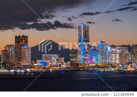 《神奈川縣》橫濱港未來夜之夜特別燈光夜景 121169849