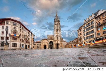 Oviedo, Spain. Panoramic view of Cathedral of San Salvador Oviedo, Spain. Panoramic view of Cathedral of San Salvador 121171914