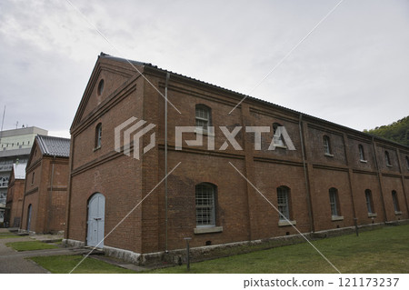 Maizuru Red Brick Park: Warehouses as seen from the lawn plaza 4 Maizuru Red Brick Park: Warehouses as seen from the lawn plaza 4 121173237