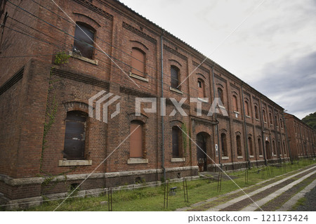 Red Brick Road and Red Brick Warehouse 4 Red Brick Road and Red Brick Warehouse 4 121173424