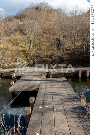 初冬的奧島湖，群馬縣中之條町Seseragi公園 121178274