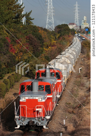 Kinuura Rinkai Railway_KE65 type diesel locomotive double-headed freight train operated on the Hekinan Line_Photo taken on December 13, 2024 Kinuura Rinkai Railway_KE65 type diesel locomotive double-headed freight train operated on the Hekinan Line_Photo taken on December 13, 2024 121178433