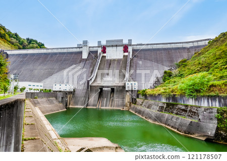 Gassan Dam, Yamagata 121178507