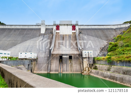 Gassan Dam, Yamagata 121178518