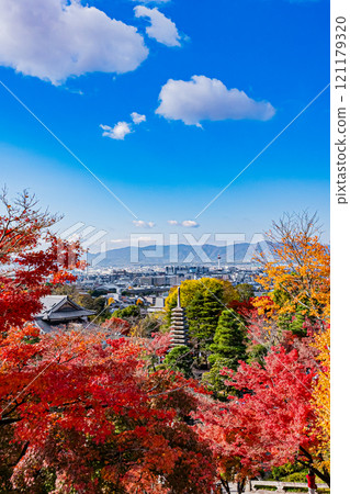 京都清水寺的秋景 京都清水寺的秋景 121179320