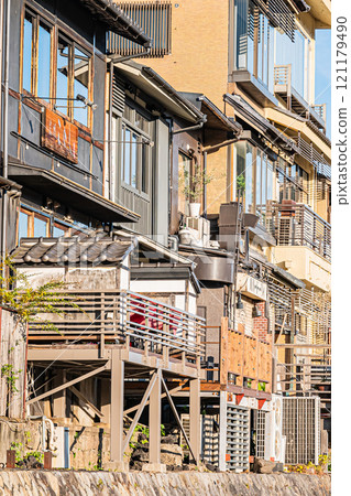 Autumn morning at Kamogawa River, Kyoto 121179490