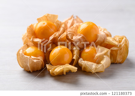 Cape gooseberry, Golden berry (Physalis peruviana) on white background, Healthy fruit 121180373