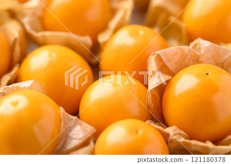 Cape gooseberry or Golden berry (Physalis peruviana), Healthy fruit 121180378