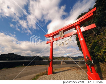 Narunashi Shrine [Susaki City, Kochi Prefecture] 18 121180502