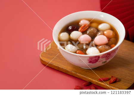 桂圓 紅棗 湯圓 冬至 紅色 白色 粉色 Tang yuan タンユエン 団子 桂圓 紅棗 湯圓 冬至 紅色 白色 粉色 Tang yuan タンユエン 団子 121183397