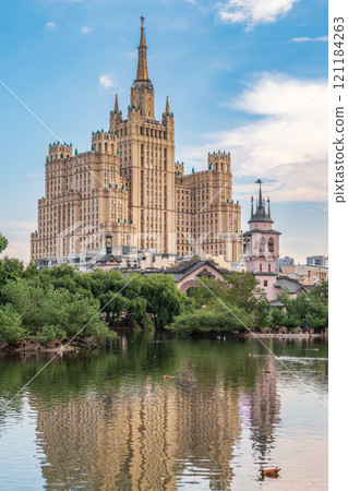 The view on the residential Stalinist high-rise building on Kudrinskaya Square. It is the one of seven Stalinist skyscrapers built in 1947-1954. 121184263