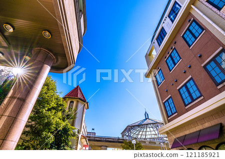 日本橫濱市景12月...橫濱市營地鐵中川站前(東京城市大學橫濱校區前)= 16日 日本橫濱市景12月...橫濱市營地鐵中川站前(東京城市大學橫濱校區前)= 16日 121185921