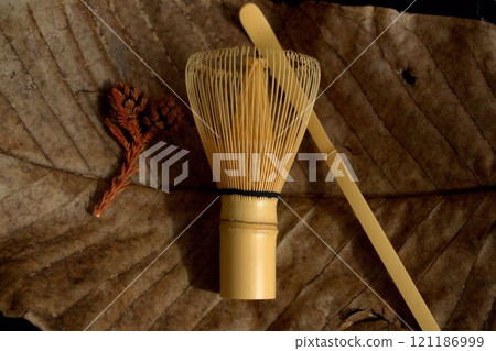 Image of tea ceremony: tea whisk and tea scoop 121186999