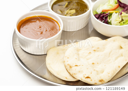 咖哩和馕午餐盤 咖哩和馕午餐盤 121189149