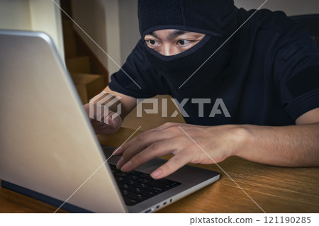 Hacker image Hacker image 121190285