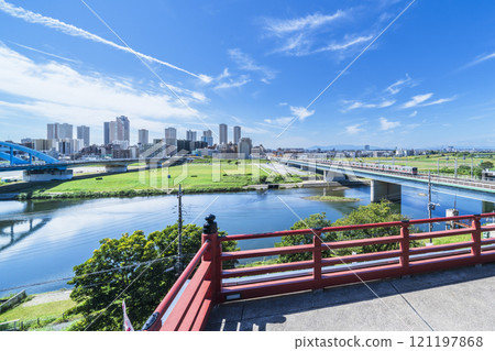 從玉川淺間神社展望台看到的武藏小杉的都會風景【東京都大田區~神奈川縣川崎市】 從玉川淺間神社展望台看到的武藏小杉的都會風景【東京都大田區~神奈川縣川崎市】 121197868
