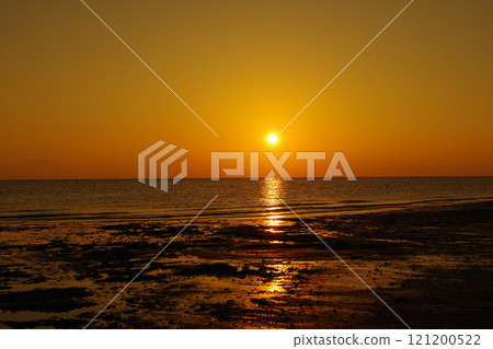 The morning sun illuminating the Ariake Sea 121200522