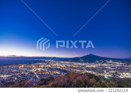 [Shizuoka Prefecture] Numazu city lights and Mt. Fuji evening view 121202119