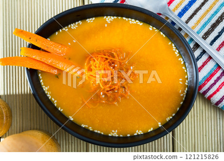 Carrot soup 121215826