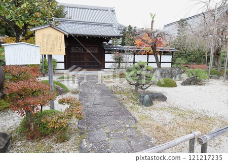 京都市上京區天寧寺院內風景 121217235