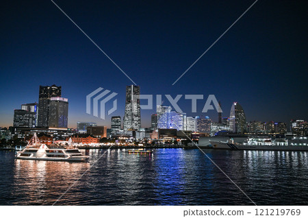 Yokohama Minato Mirai night view city image 121219769