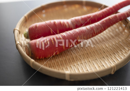 New Year's vegetable: Kintoki carrots New Year's vegetable: Kintoki carrots 121221413