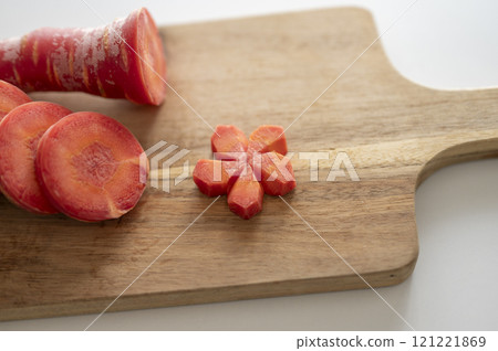 新年蔬菜金時胡蘿蔔裝飾切 新年蔬菜金時胡蘿蔔裝飾切 121221869