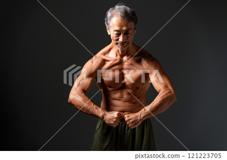 健美運動員的身體美 121223705