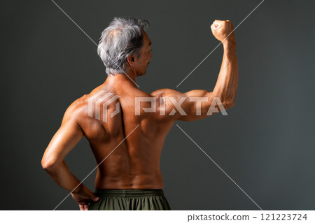 健美運動員，形體美，後面視圖 121223724