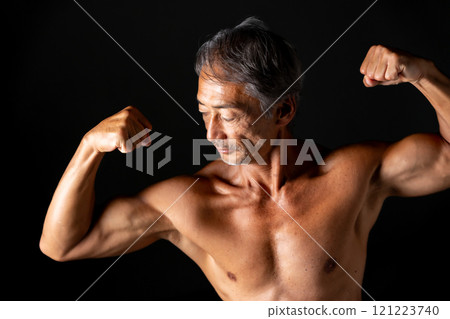 Bodybuilder Physical Beauty 121223740