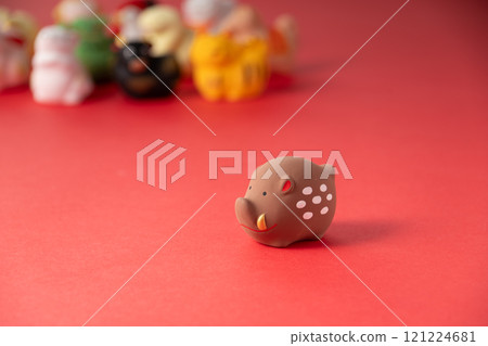 figurine, figurines, sign of the hog 121224681