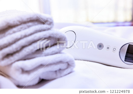 Towel and light hair removal device 121224978