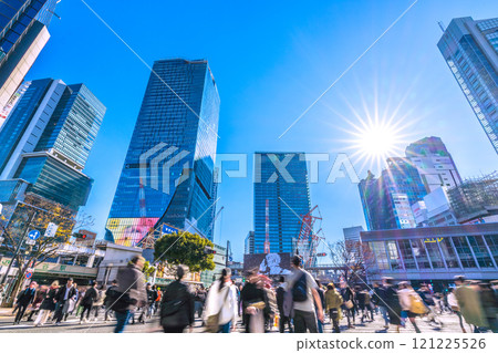 日本東京街景 歲末匆匆…擁擠的澀谷十字路口…新時代的希望之光…=17日 121225526