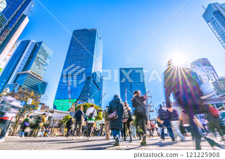 日本東京街景 歲末匆匆…擁擠的澀谷十字路口…新時代的希望之光…=17日 121225908