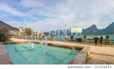 village of Sankt Wolfgang waterfront embankment at lake Wolfgangsee, Austria 121226814