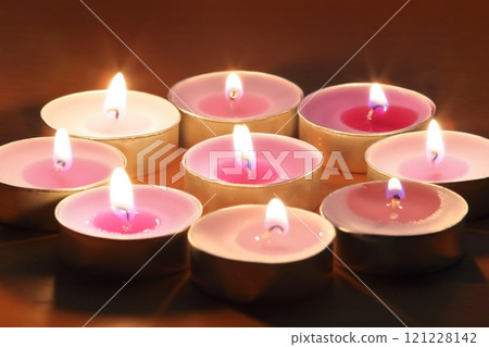 Candle image Candle image 121228142