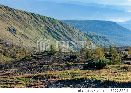 草津白根山南麓丘陵的秋景 121228234