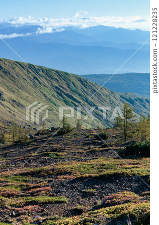 草津白根山南麓丘陵的秋景 121228235