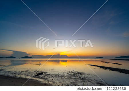 Beautiful clouds in sunset or sunrise over sea,Colorful scenery sunset sky, Amazing clouds wonderful light sky background 121228686