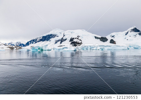 Landscape of the Antarctic Peninsula 121230553