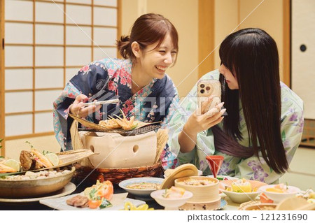 Women enjoying a meal at a ryokan (Japanese inn) Photo courtesy of Shiratama no Yu Izumikei Women enjoying a meal at a ryokan (Japanese inn) Photo courtesy of Shiratama no Yu Izumikei 121231690