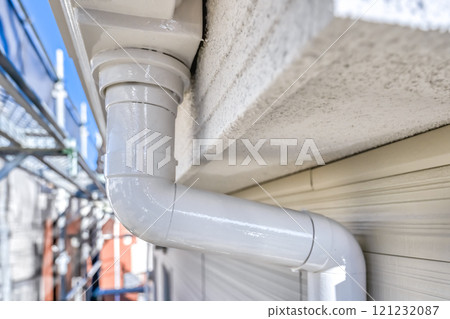 獨立屋、垂直天溝、雨水槽的外牆維修工程 獨立屋、垂直天溝、雨水槽的外牆維修工程 121232087