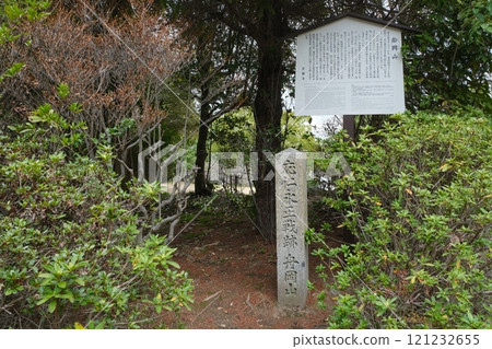 京都市船岡山紀念碑 121232655
